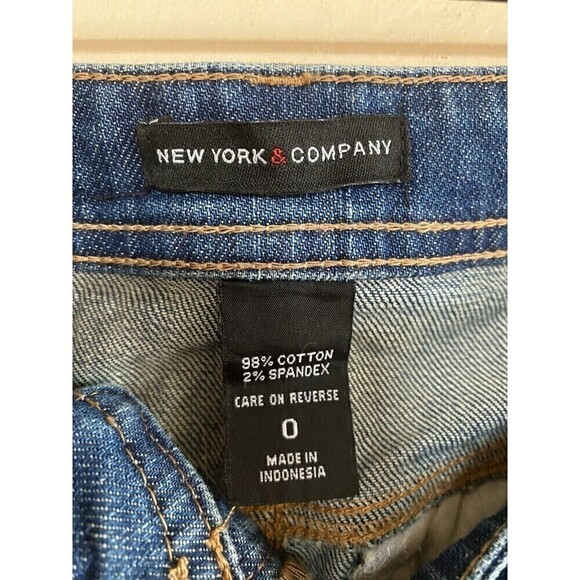 New York & Company Denim Destressed Skirt Sz.0 - Picture 3 of 3